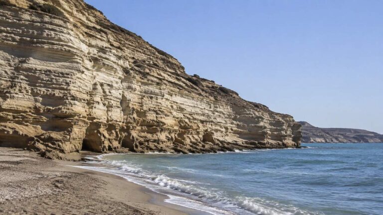 Chubut Cliffs - Peninsula Valdes